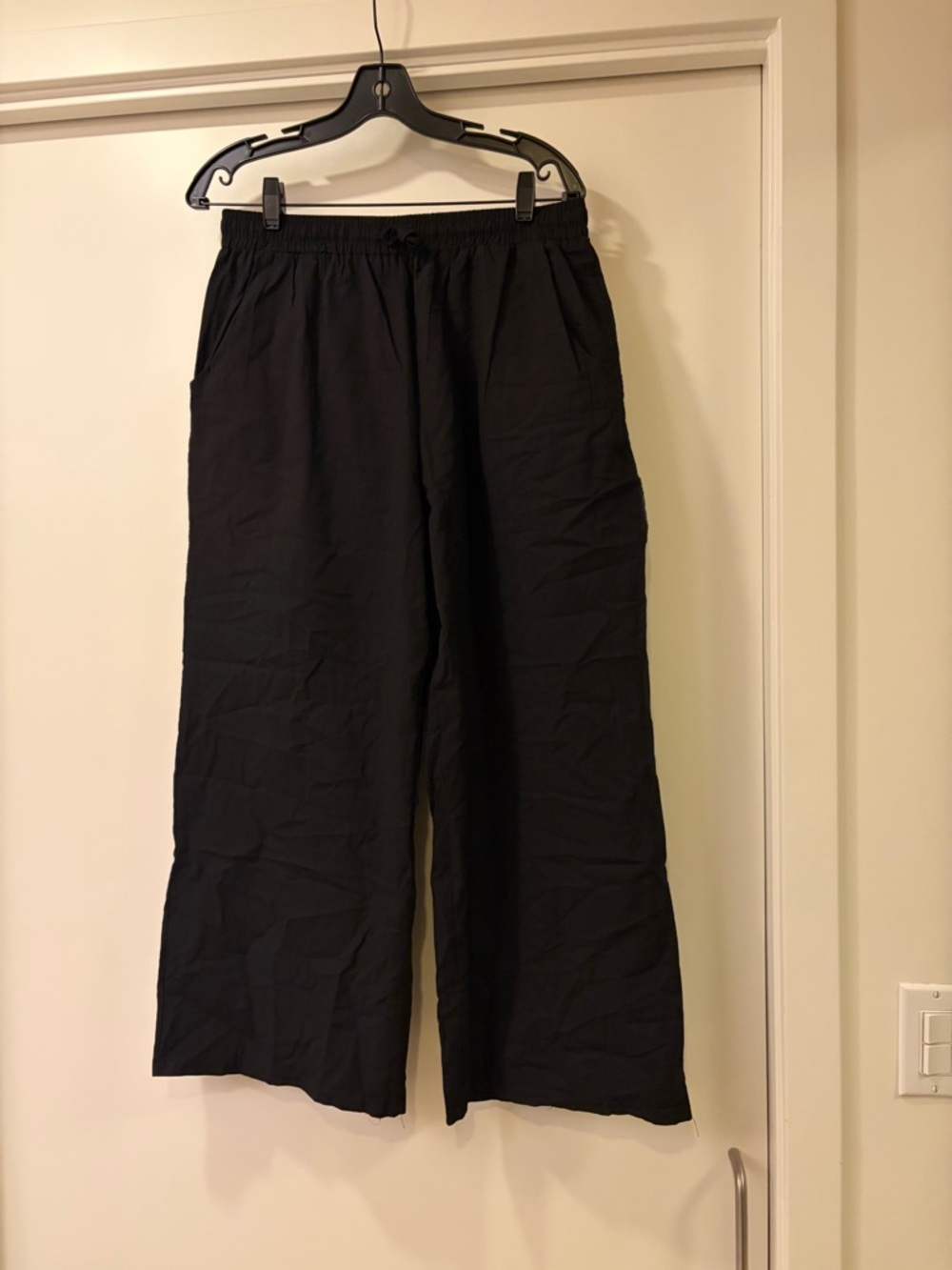 Amazon Black Cropped Wide-Leg Pants